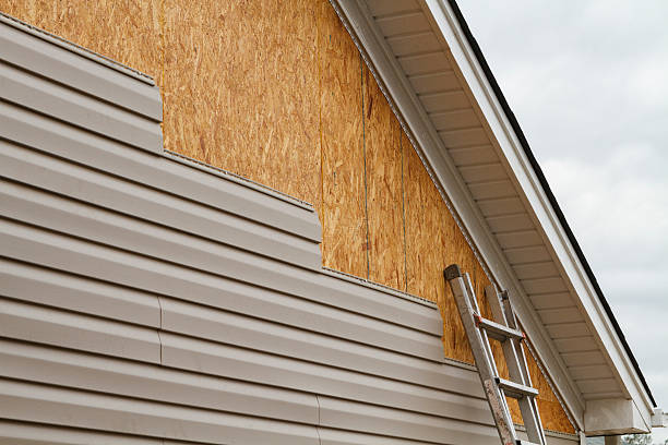 Professional Siding Replacement technician working in South Amboy, NJ
